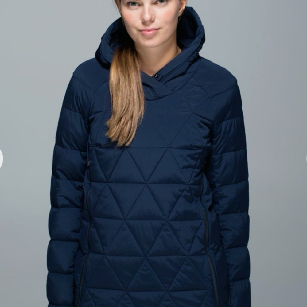 Lululemon womens fluffed up pullover in inkwell 15